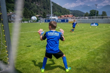 Cover Fördertraining für Torhüter*innen an der SchücoArena (Jahrgang 2014-2016)